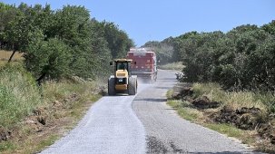 Akhisar’dan Kırkağaç’a Uzun Yol: 3,5 Kilometrelik Asfalt Çalışması Başladı
