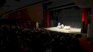 Aydın Şehir Tiyatrolarıyla Lokanta Oyunu Keyifli Bir Geceyaşıyor