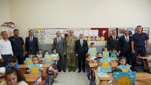 Ayvalık'ta Karne Coşkusu ve Yaz Tatili İçin Yeni Başlangıçlar
