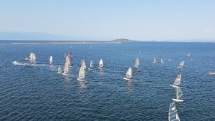 Ayvalık’ta Ücretsiz Windsurf Kursları Çocuklara Tatilde Heyecan Duzgeşi