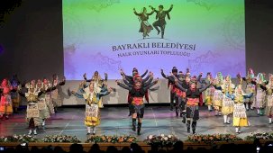 Bayraklı’da BASAMAK’ın Yıl Sonu Gösterileri: 262 Eserle Sanatın Zirvesi