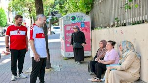 Bayrampaşa'da YKS İçin Sınav Merkezi Cadde İkramı ve Velilere Moral Ziyareti