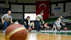 Bornova Yaz Spor Kursları 2026: 8 Branşta Online Kayıt Başladı