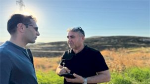 Foça Yolu Yakınında Çıkan Makilik Yangınına Hızlı Müdahale