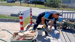 Gölcük Değirmendere Sahili’nde Sürdürülen Bakım ve Onarım Çalışmalarıyla Yollar Yenileniyor