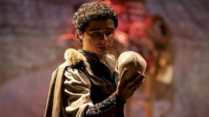 Hamlet, Babel Tiyatro Festivali’nde Avrupa Sahnesinde Parladı