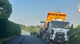 Kartepe’de Üstyapı Çalışmalarıyla Yol Konforu Artıyor