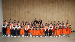 Kocaeli Büyükşehir Çocuk Korosu ve Orkestrası Sanat Galerisi’nde Muhteşem Konserini Gösterdi