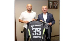 Kocaelispor’un Kaptanı Gökhan Değirmenci, Forma Hediyesi ve Veda Mesajı