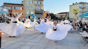 Muharrem Ziyareti: Emanetler ve Manevi Atmosferde Birlik ve Anlam