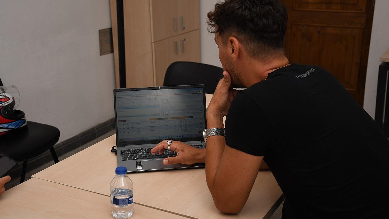 Büyükşehir Gençleri Tercih Döneminde Yalnız Bırakmıyor