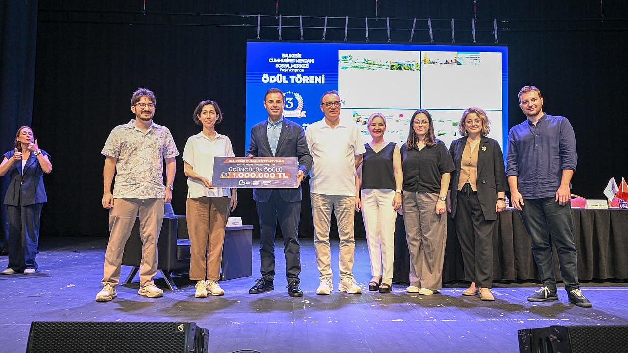 Cumhuriyet Meydanı Sosyal Merkezi Proje Yarışması'nda Kazananlar Açıklandı