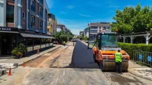 Altıeylül’de Asfalt Seferberliği: Üç Mahallede Yollar Yenilendi