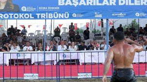 Feslikan Yağlı Pehlivan Güreşleri: Erkan Taş 28. Başpehlivanlık Zaferi