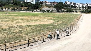Gölcük Rahvan At Tesisi Koşu Pistinde Bakım ve Yenileme Çalışmaları