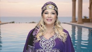 Güler Işık’ın Yeni Dönemi: Seviyorum De ve Şak Şak Şakırdama ile Müziğe Dönüş