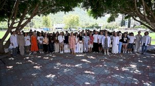 Kemer Belediyesi Ahmet Erkal Destek Eğitim Kurs Merkezinde Yeni Dönem Seviye Belirleme Sınavı Heyecanı