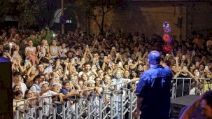 Nazilli'de Yaz Konserleri'nin Yükselen Coşkusu: Eypio Buluşması ve Ağustos Ayı Takvimi