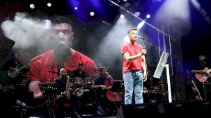 Selçuklu’da 2000’ler Türkçe Pop Konseriyle Yaz Akşamı Renkleniyor