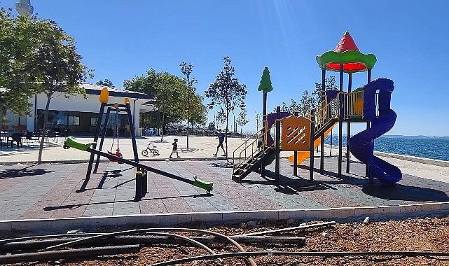 Ulaşlı Sahili'nde Çocuk Oyun Alanı Yeni Buluşma Noktası