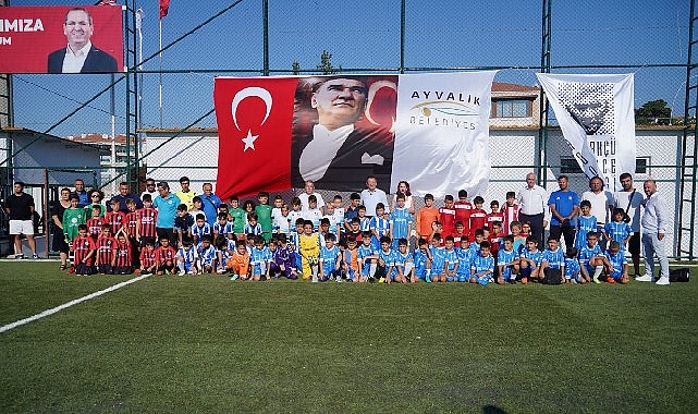 Ayvalık’ta 30 Ağustos Atatürk Kupası Başladı: Spor, Dostluk ve Kardeşlik Dolu Bir Turnuva