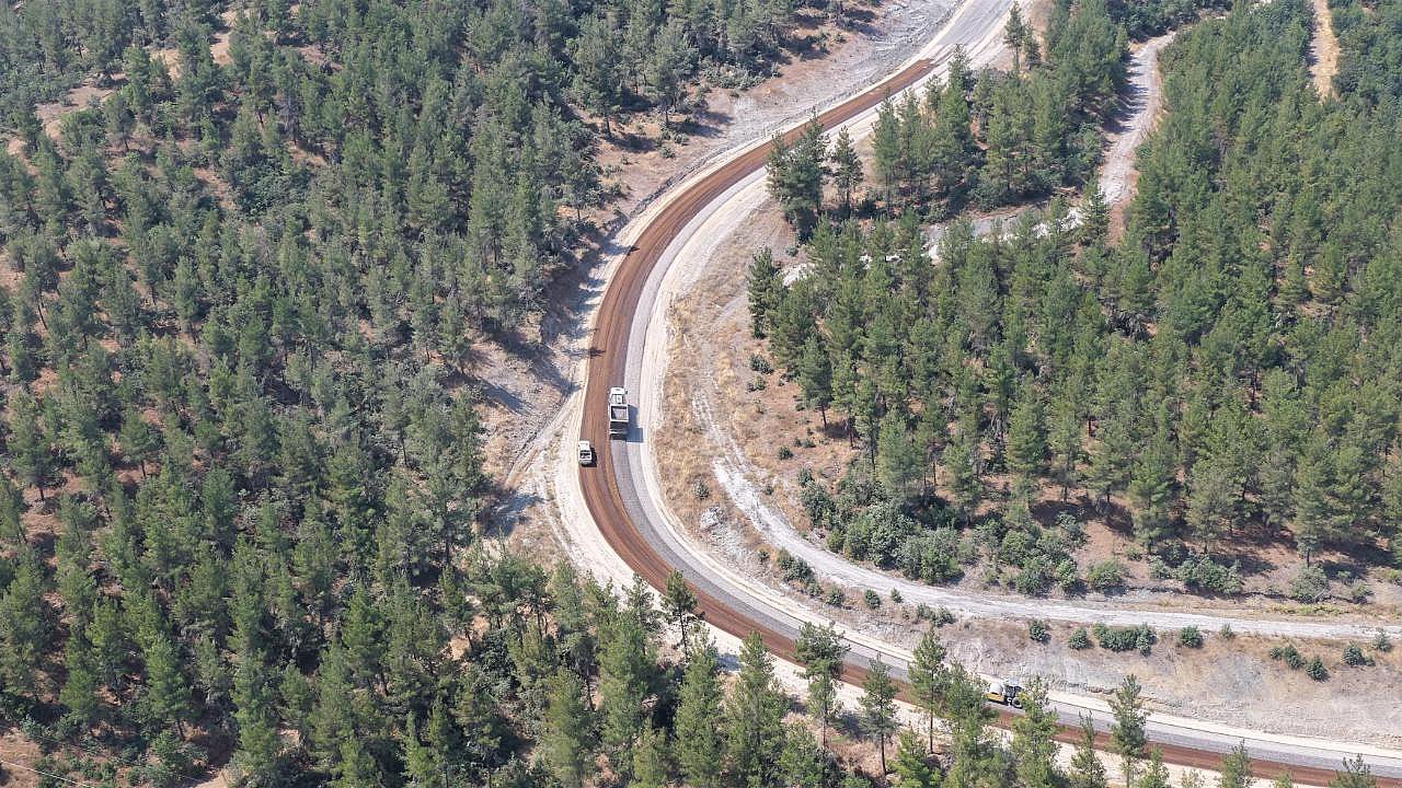 Dursunbey’de Başkan Akın’ın Söz Verdiği Yol Tamamlandı