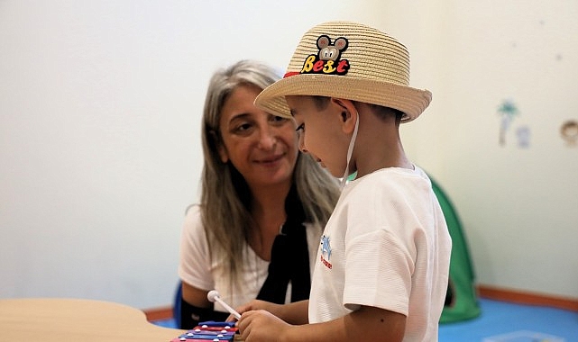 Gonca Engelsiz Yaşam Merkezi’nden Hazar’ın Konuşma Yolculuğu: Sessizliğin Sesi Oldu
