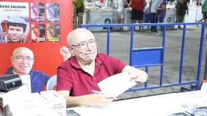 8. Edremit Kitap Fuarı Beşinci Günün İzleri: Demokrasi, Edebiyat ve Tiyatro