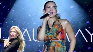 Arhavi Festivalinde Ece Mumay ile Çay Tarlası ve Horon Coşkusu