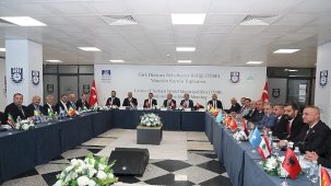 Karaman’da Türk Dünyası Şöleni 8. Kez Coşkuyla Sona Erdi: Kültür, Sanat ve İş Birliği Gecesi