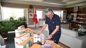 Kemer Belediyesi 6.500 Öğrenci İçin Ücretsiz Kırtasiye Desteğini Başlattı