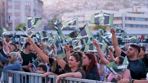 Kocaeli Şehrinde Sezona Damga Vuran Açılış Gecesi: Futbol ve Müzik Birleşti