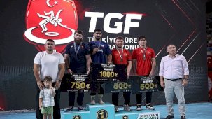 Kocaeli'de 24 Ülkeden 433 Sporcu ile Uluslararası Güreş Şöleni