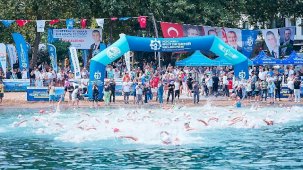 Körfez’in İki Yakası: Ulusal Açık Su Yüzme Şampiyonası Şehrin Spor Atmosferini Canlandırdı