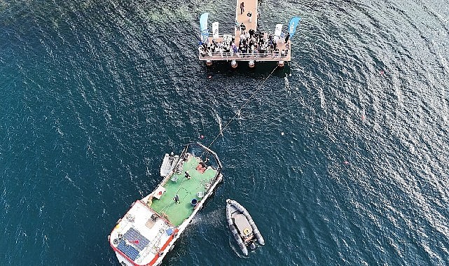 İzmit Körfezi’nde dip çamuru sanatla yapay resife dönüştü