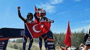 Ali Türkkan 2026 FIA Gençler Dünya Ralli Şampiyonu Oldu