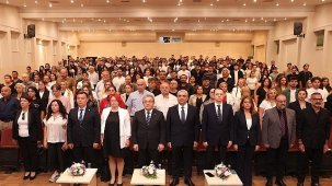 Dokuz Eylül Üniversitesi’nde 2026-2027 Akademik Yılı Törenlerle Başladı