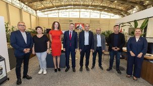 İzmir Büyükşehir Belediyesi ve İngiltere arasında çevre teknolojileri iş birliği