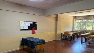 Kocaeli'de 139 Okula 63 Bin Litre Boya Desteği Sağlandı