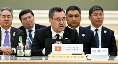 Kırgız Liderden Türkmenbaşı Zirvesinde Ortak E-Ticaret Önerisi