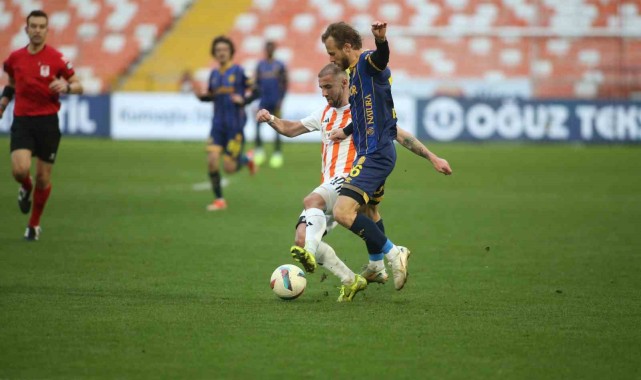 Adanaspor, Ankaragücü'nü 2-0 mağlup etti