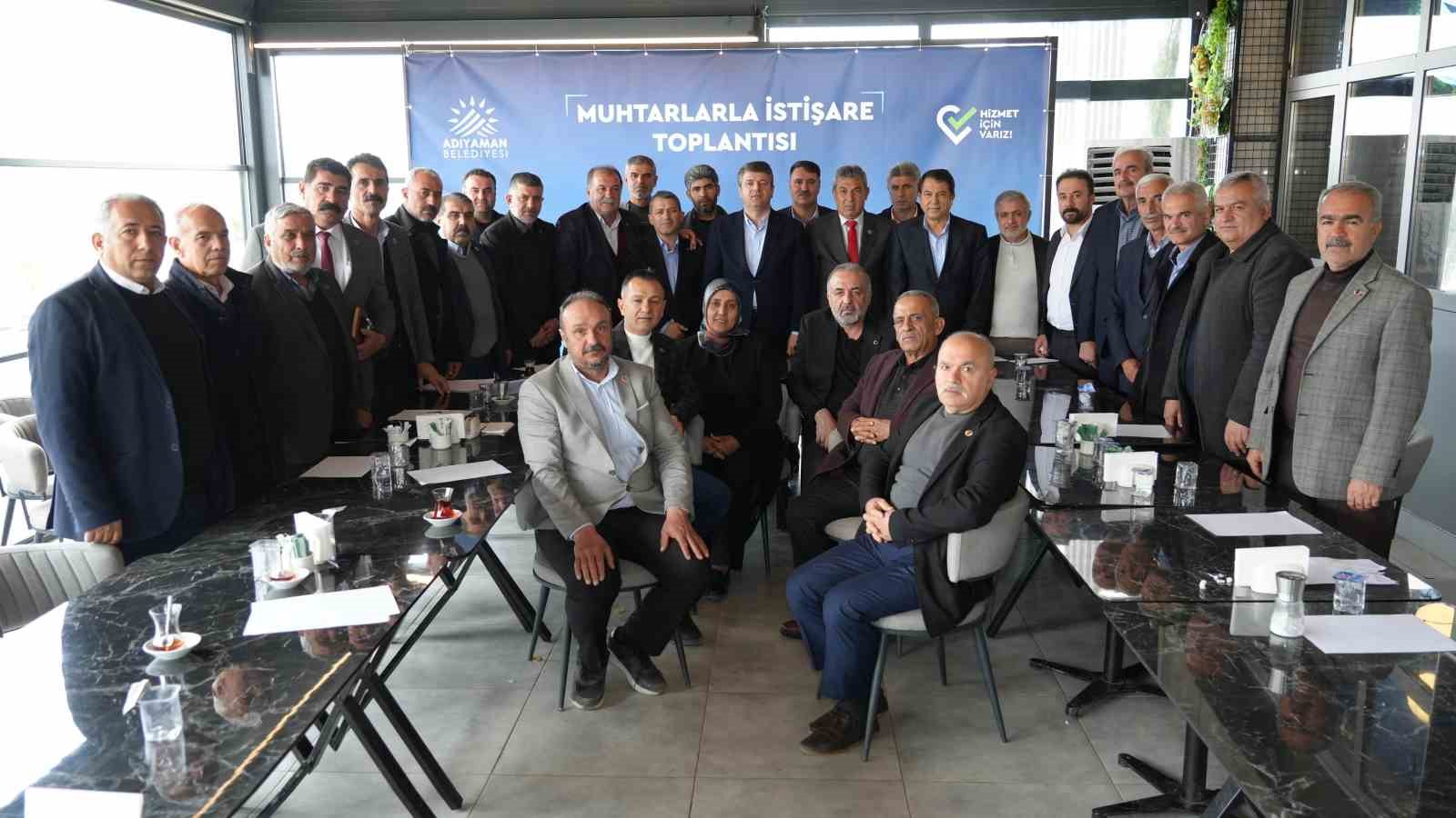 ADIYAMAN BELEDİYE BAŞKANI MUHTARLARLA BİR ARAYA GELDİ - YENİDEN İNŞA ÇALIŞMALARI DEVAM EDİYOR