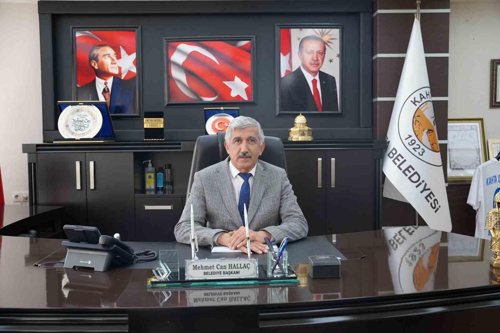 ADIYAMAN BELEDİYE BAŞKANI REGAİP KANDİLİ MESAJI YAYINLADI