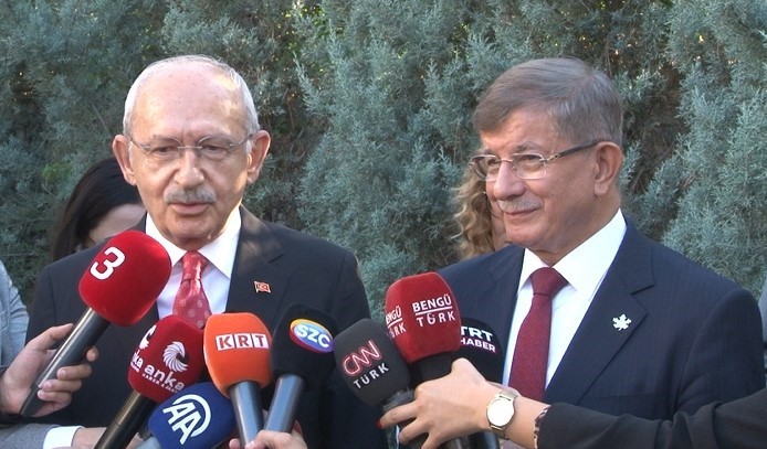 AHMET DAVUTOĞLU KEMAL KILIÇDAROĞLU'NU ZİYARET ETTİ