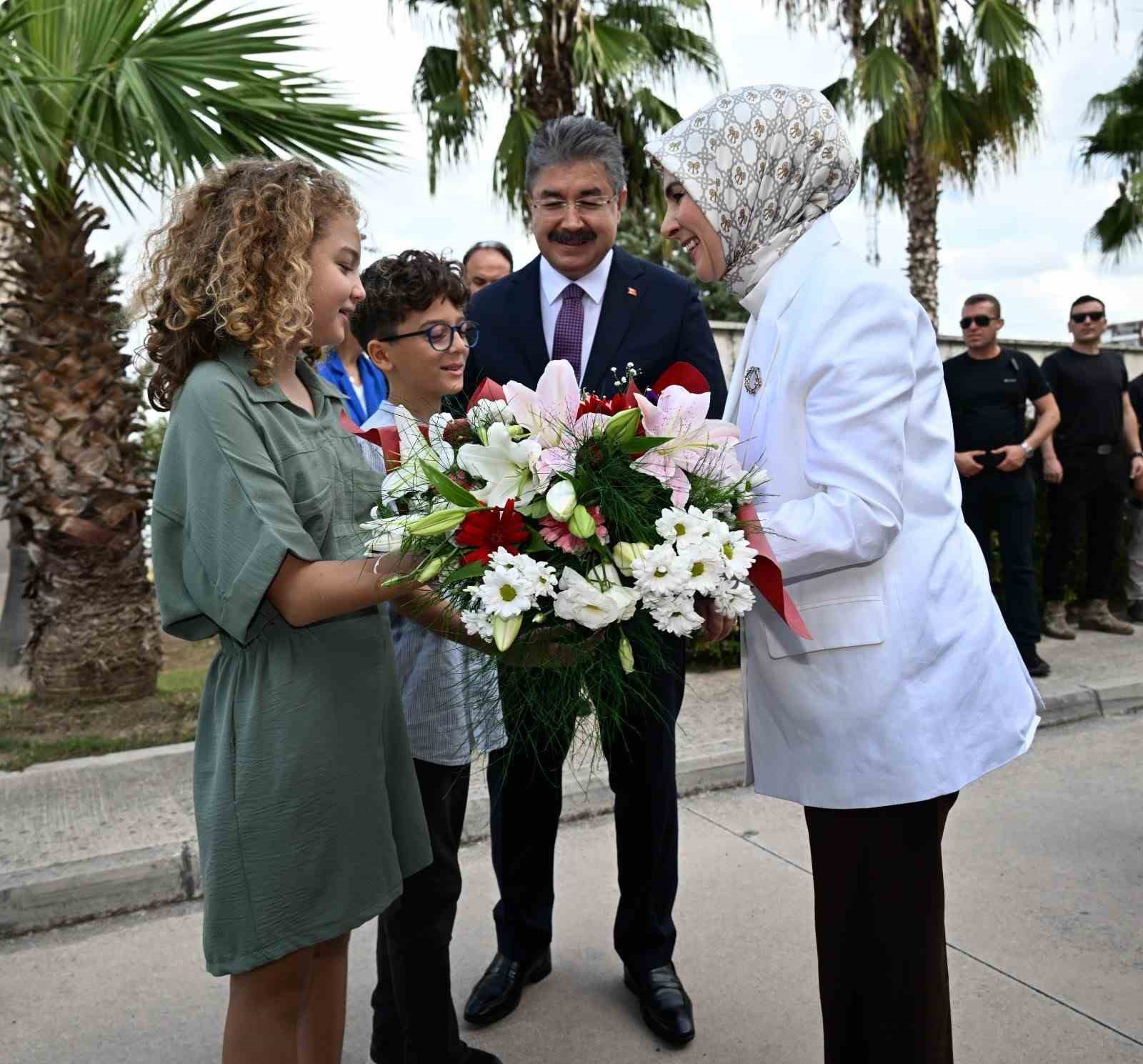 AİLE VE SOSYAL HİZMETLER BAKANI MAHİNUR ÖZDEMİR GÖKTAŞ AÇIKLAMALARDA BULUNDU
