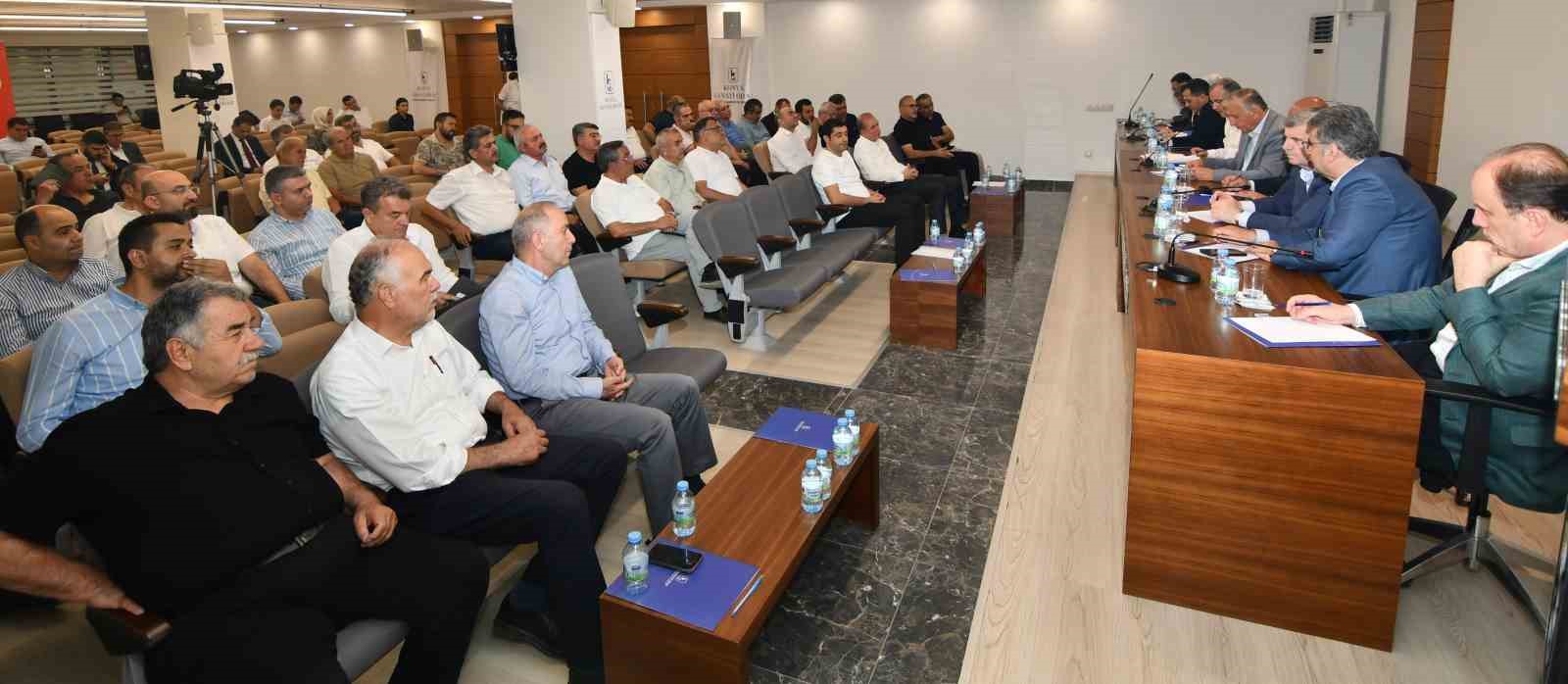AK PARTİ KONYA İL BAŞKANI VE MİLLETVEKİLLERİ SANAYİ ODASI MECLİS TOPLANTISINDA BULUŞTU