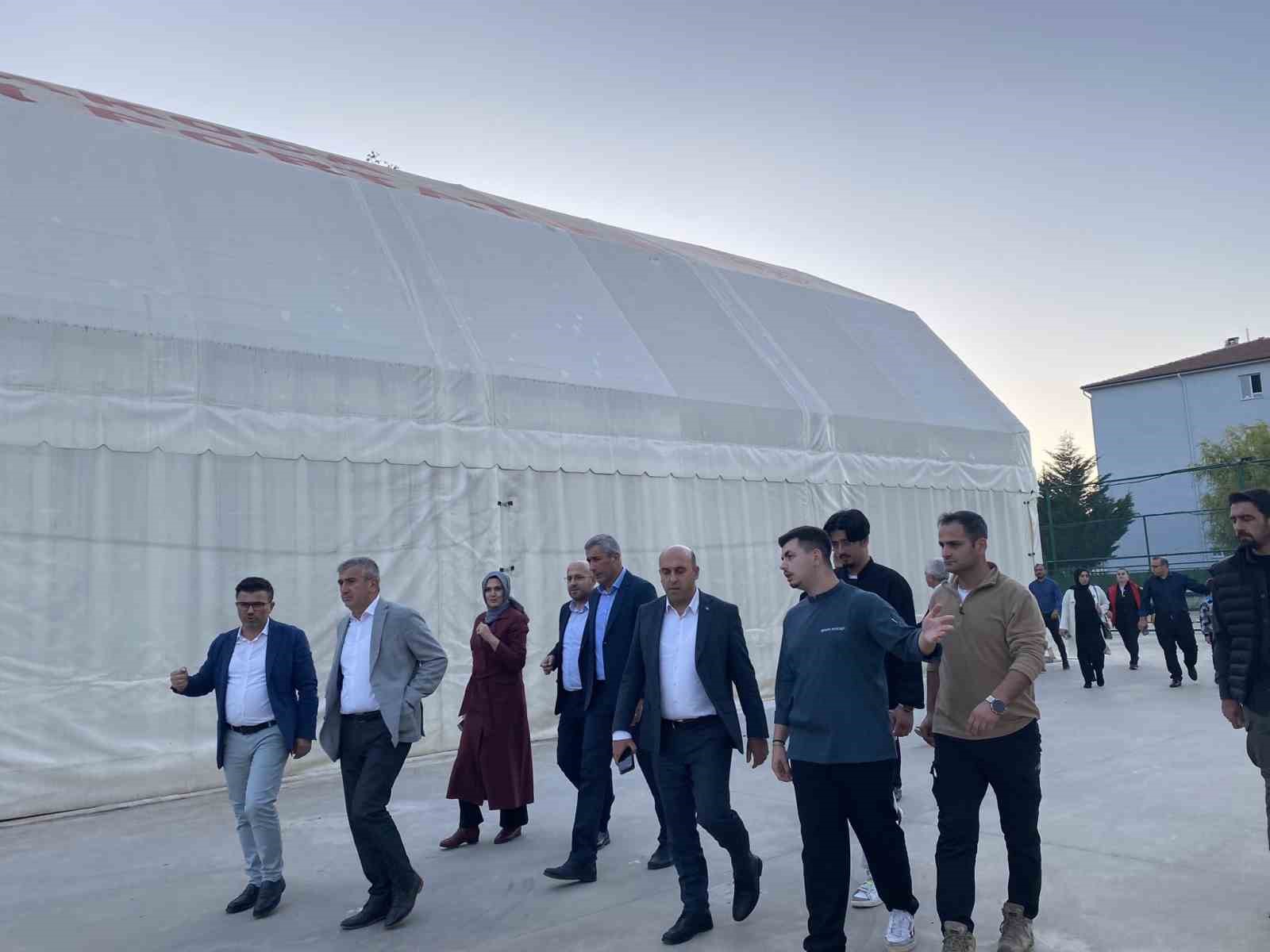 AKÇAKOCA GENÇLİK MERKEZİ'NDE GENÇLİK BAHÇESİ PROJESİ DENETLENDİ
