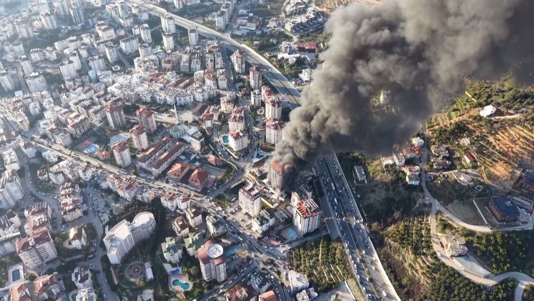 ALANYA BELEDİYESİNDEN YANGIN SONRASI YAPIYLA İLGİLİ AÇIKLAMA