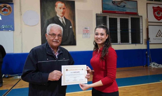 Alanya ve Ege Yöresi Zeybek Kursları Sertifika Töreni