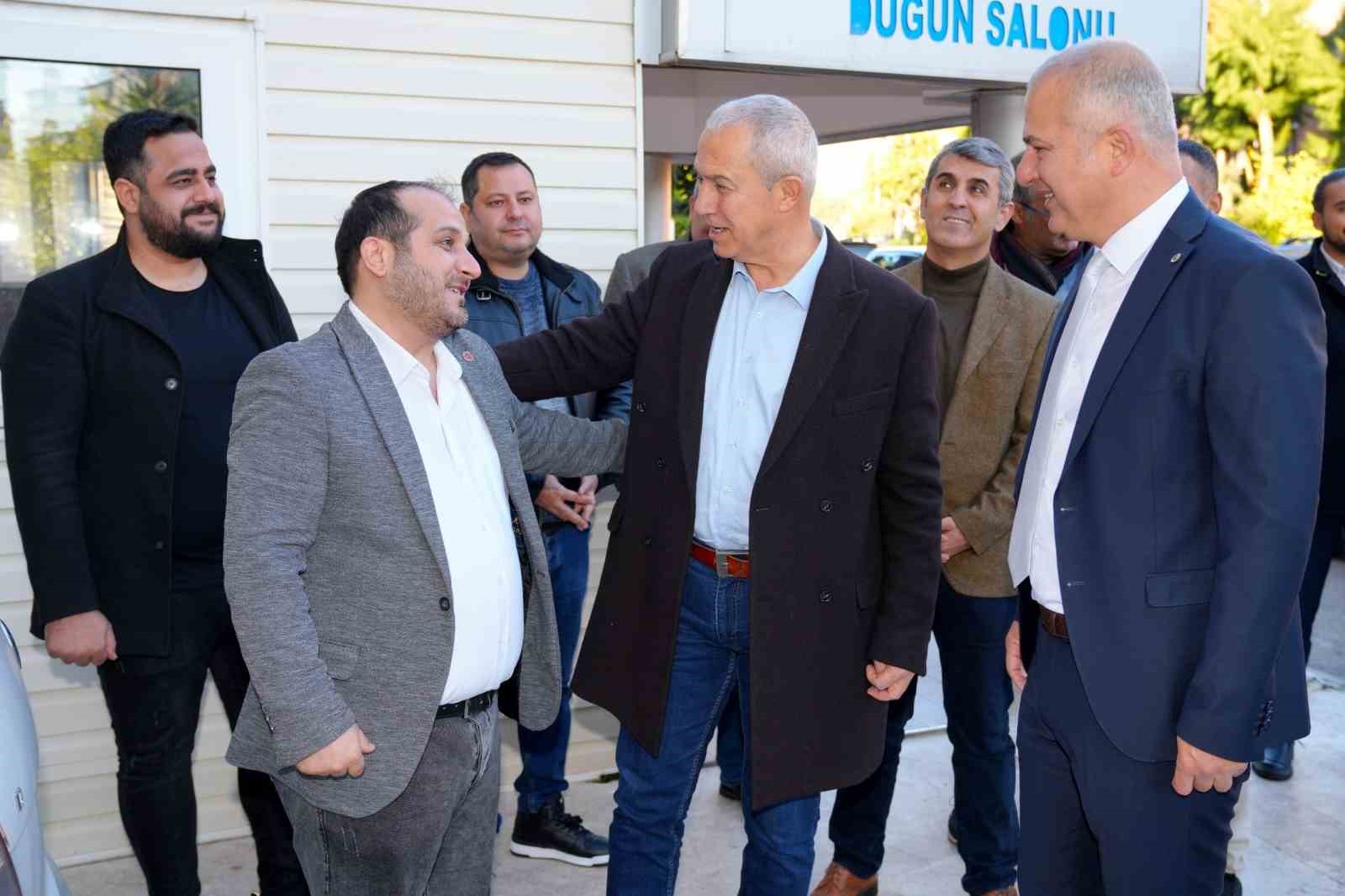 ALANYA'DA TTERSCİLERLE BELEDİYE BAŞKANI TOPLANTI YAPTI